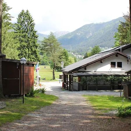 Camping La Pineta *